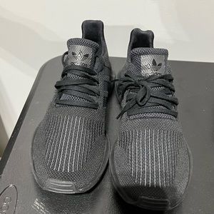 Adidas Swift Run Sneakers